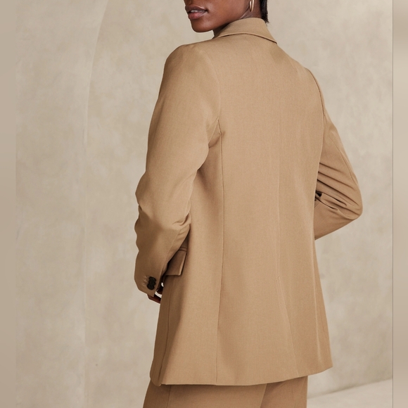 NWT BANANA REPUBLIC | One Button Blazer - Picture 2 of 6